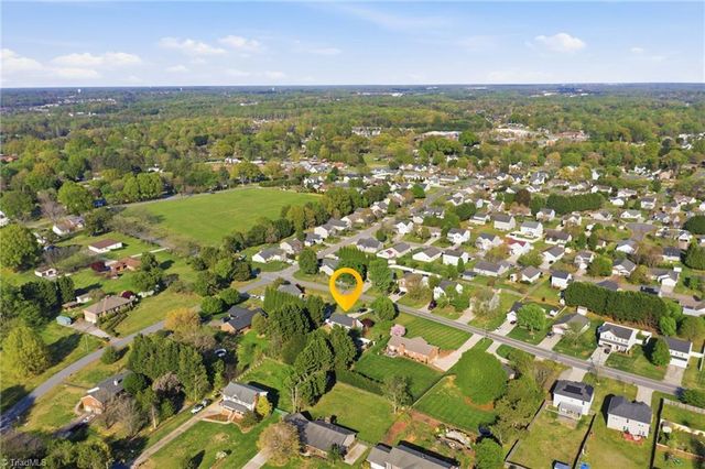 1528 Pecan Lane, Kernersville, NC 27284