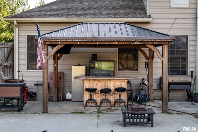 1615 POSEY Street, Marion, IL 62959
