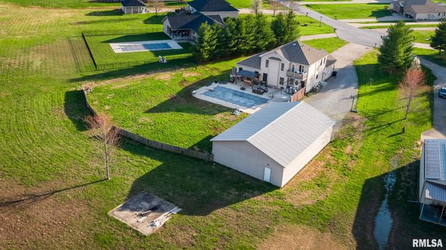 1615 POSEY Street, Marion, IL 62959