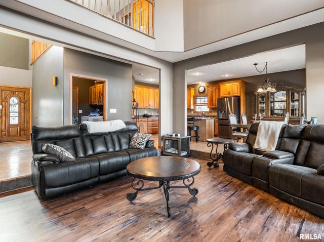 1615 POSEY Street, Marion, IL 62959