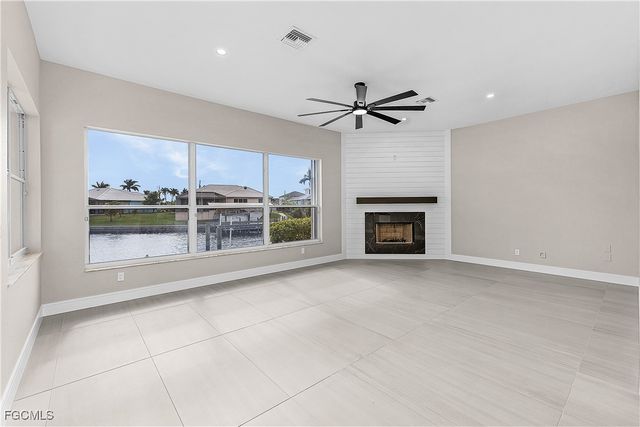 3302 NW 2nd TER, Cape Coral, FL 33993