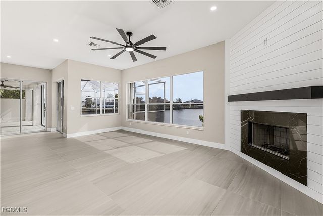 3302 NW 2nd TER, Cape Coral, FL 33993