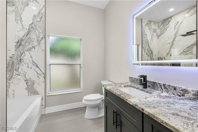 3302 NW 2nd TER, Cape Coral, FL 33993