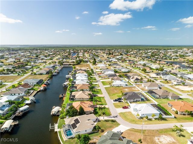 3302 NW 2nd TER, Cape Coral, FL 33993