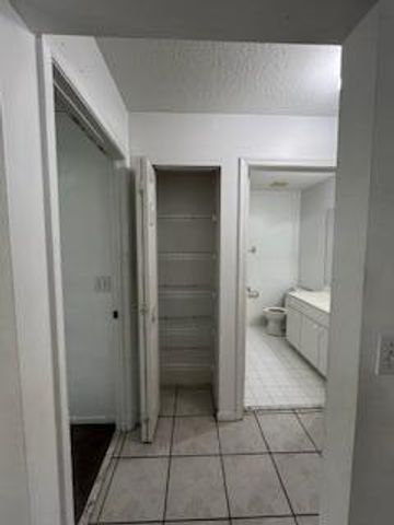 1646 Hawthorne Place, Wellington, FL 33414