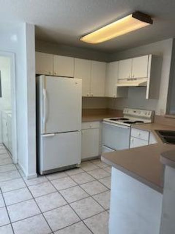 1646 Hawthorne Place, Wellington, FL 33414