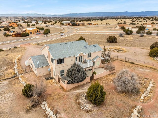 193 Top Notch Trl, Penrose, CO 81240