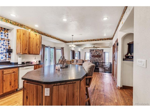 193 Top Notch Trl, Penrose, CO 81240