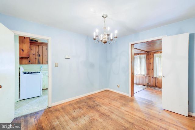 5712 5TH ST S, Arlington, VA 22204