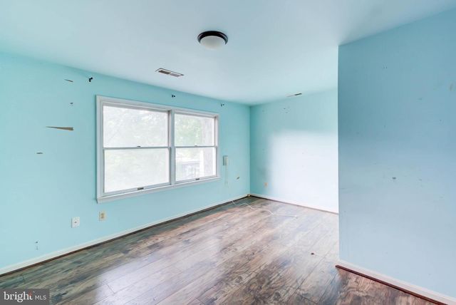 5712 5TH ST S, Arlington, VA 22204