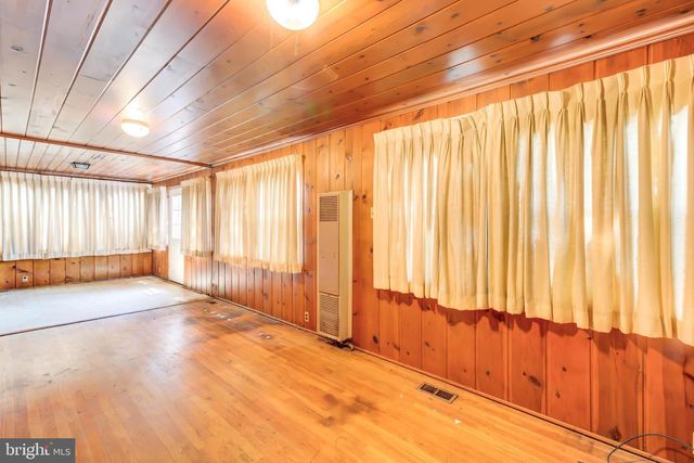 5712 5TH ST S, Arlington, VA 22204
