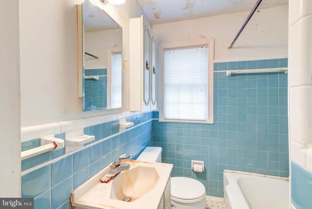 5712 5TH ST S, Arlington, VA 22204