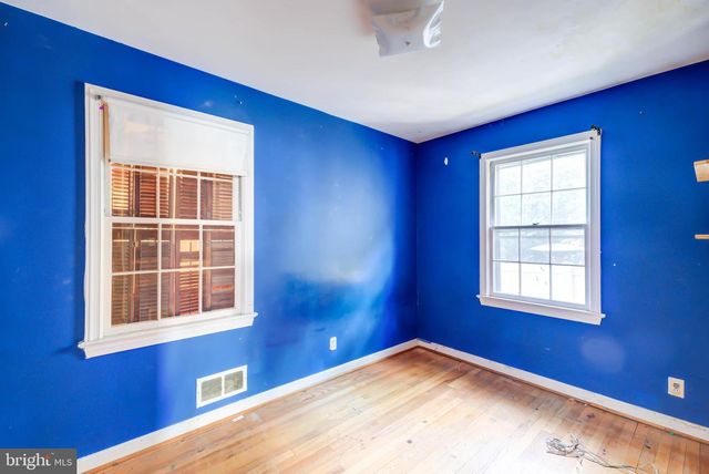 5712 5TH ST S, Arlington, VA 22204