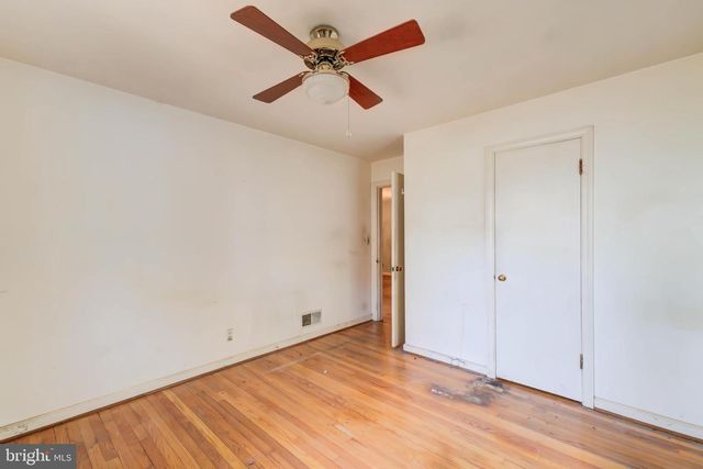 5712 5TH ST S, Arlington, VA 22204