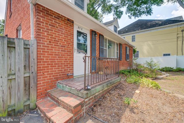 5712 5TH ST S, Arlington, VA 22204