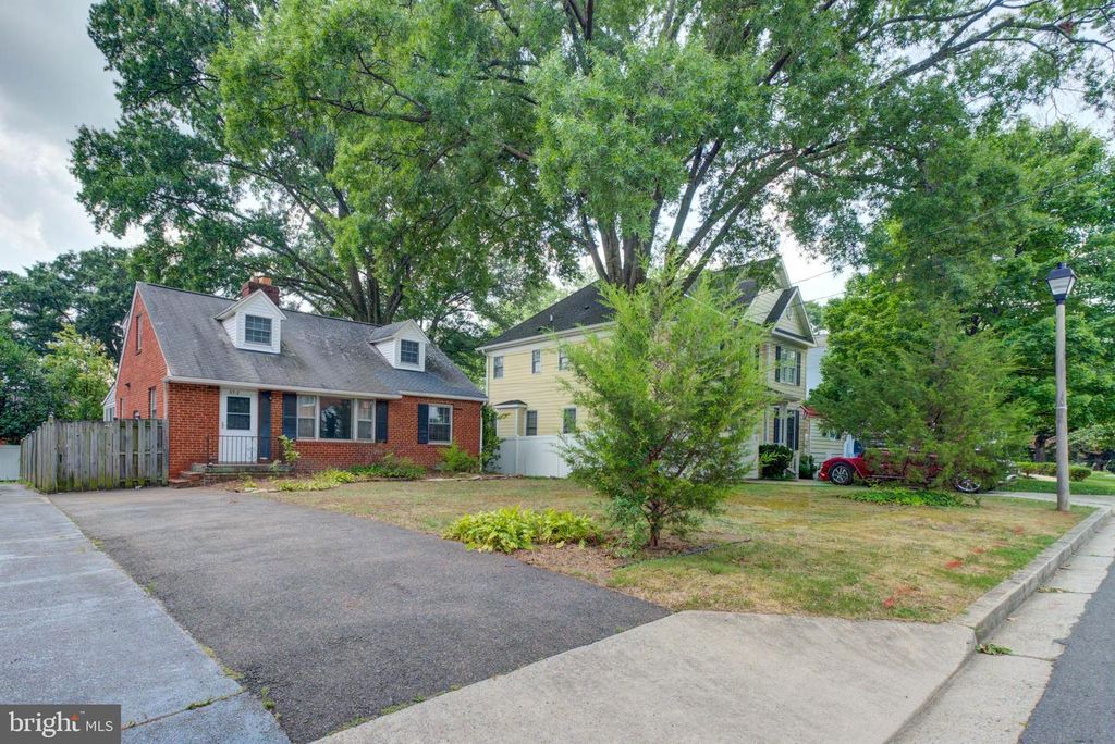 5712 5TH ST S, Arlington, VA 22204