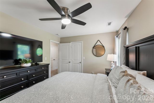 4707 Mcclure Road, Charlotte, NC 28216