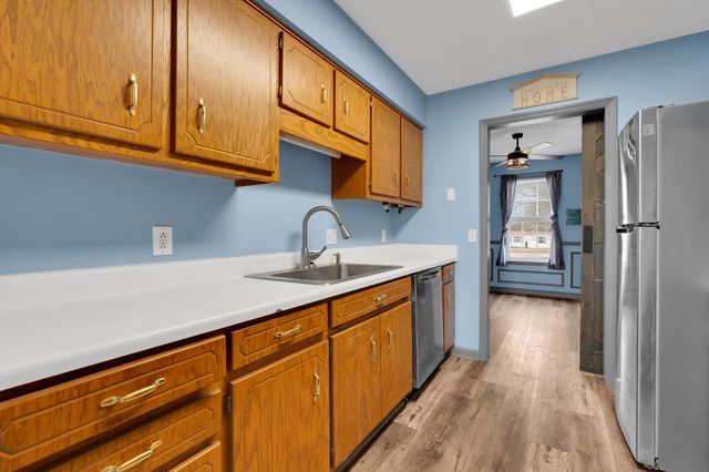 889 Six Mile Board Rd, Belvidere, TN 37306