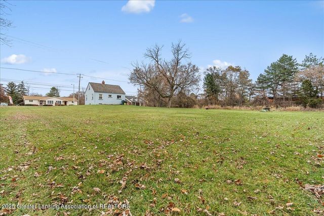 421 W Lake Lansing Road, East Lansing, MI 48823