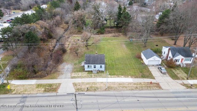 421 W Lake Lansing Road, East Lansing, MI 48823