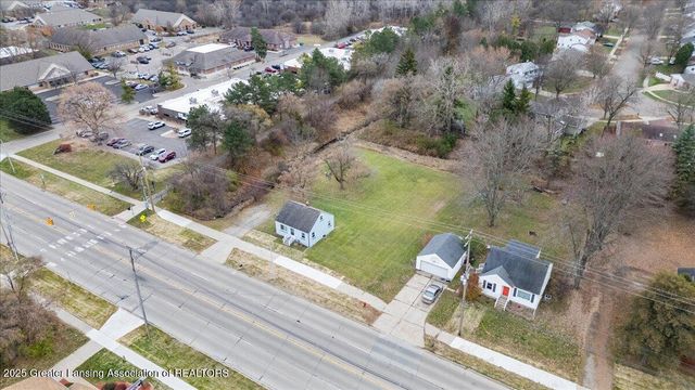 421 W Lake Lansing Road, East Lansing, MI 48823