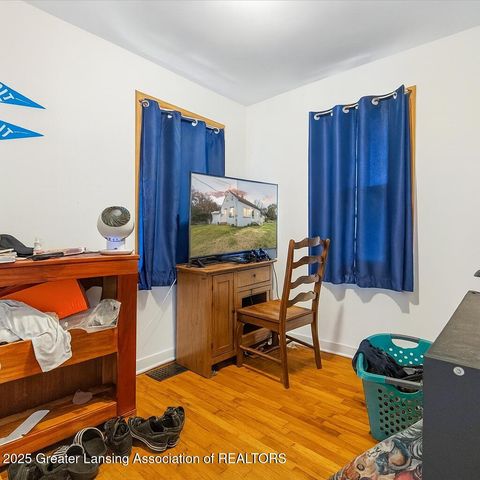 421 W Lake Lansing Road, East Lansing, MI 48823