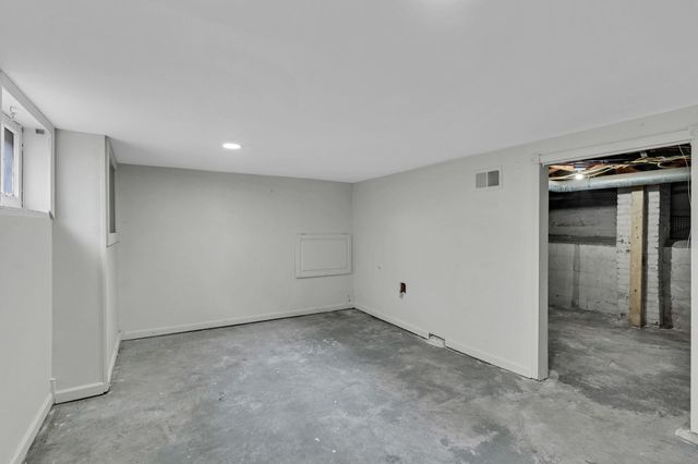 1632 S Wichita St, Wichita, KS 67213