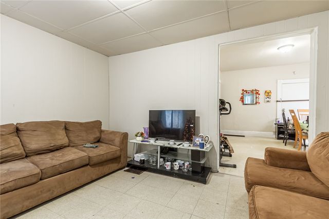 128 Cameron St, Rochester, NY 14606