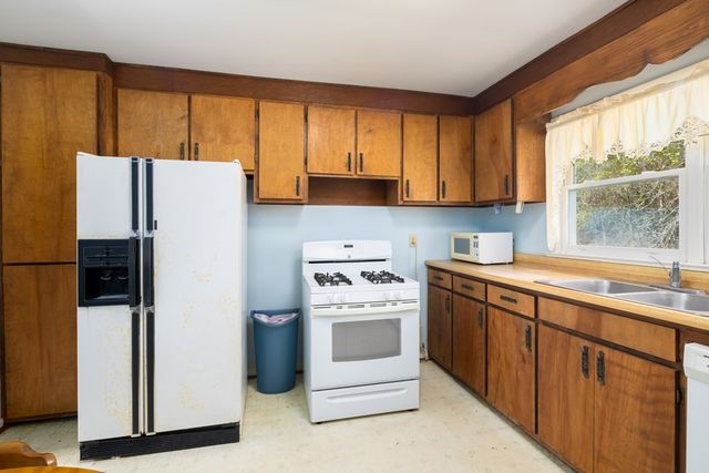 2814 Sandfort Road, Phenix City, AL 36869