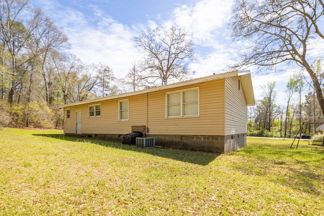 2814 Sandfort Road, Phenix City, AL 36869