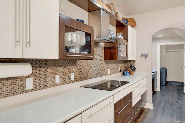 503 Private Road 5764, Lacoste, TX 78039