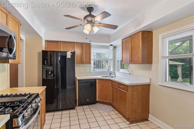 13993 Garfield, Redford Charter Township, MI 48239