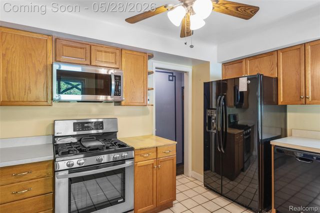 13993 Garfield, Redford Charter Township, MI 48239