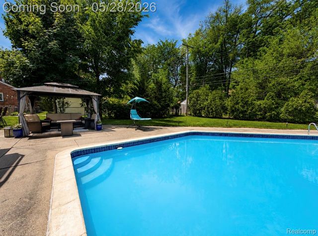 13993 Garfield, Redford Charter Township, MI 48239