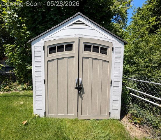 13993 Garfield, Redford Charter Township, MI 48239