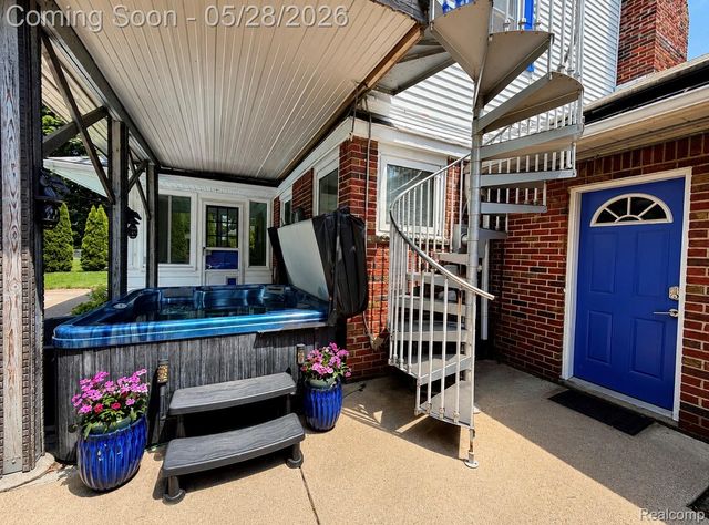 13993 Garfield, Redford Charter Township, MI 48239