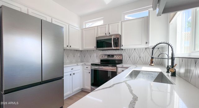 15437 W DOMINGO Lane, Sun City West, AZ 85375
