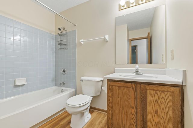 4666 Burkeshire Drive, Columbus, OH 43232