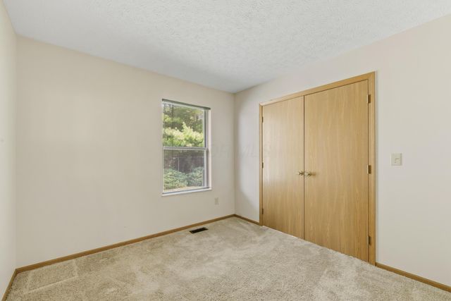 4666 Burkeshire Drive, Columbus, OH 43232