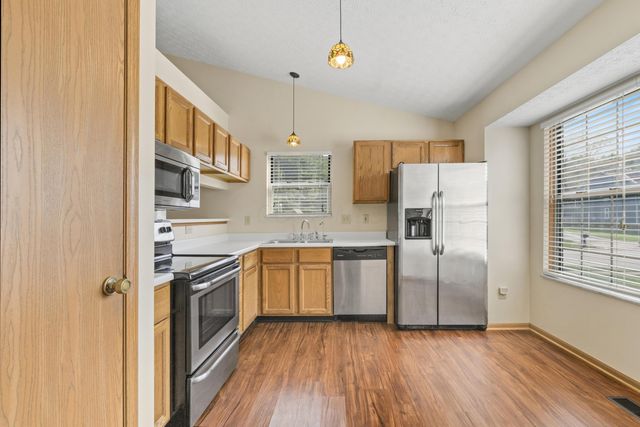 4666 Burkeshire Drive, Columbus, OH 43232