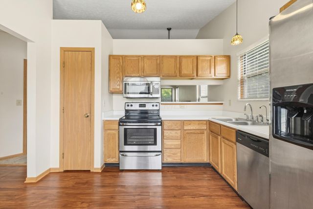 4666 Burkeshire Drive, Columbus, OH 43232