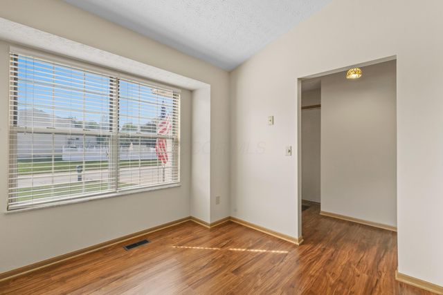 4666 Burkeshire Drive, Columbus, OH 43232