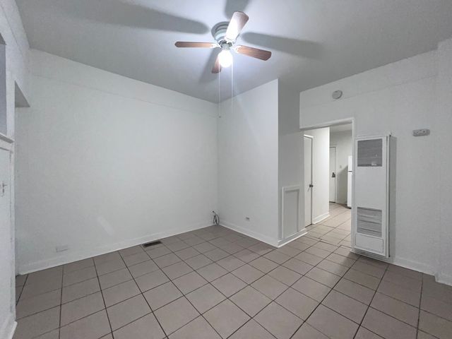 8919 S Muskegon Avenue 1R, Chicago, IL 60617