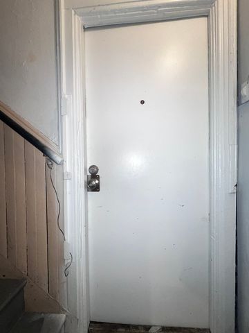 8919 S Muskegon Avenue 1R, Chicago, IL 60617