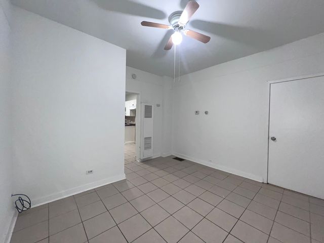 8919 S Muskegon Avenue 1R, Chicago, IL 60617