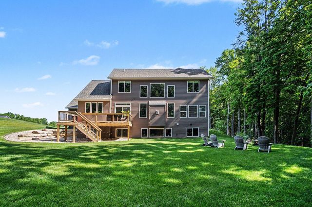 7290 Crossridge Drive SE, Grand Rapids, MI 49512