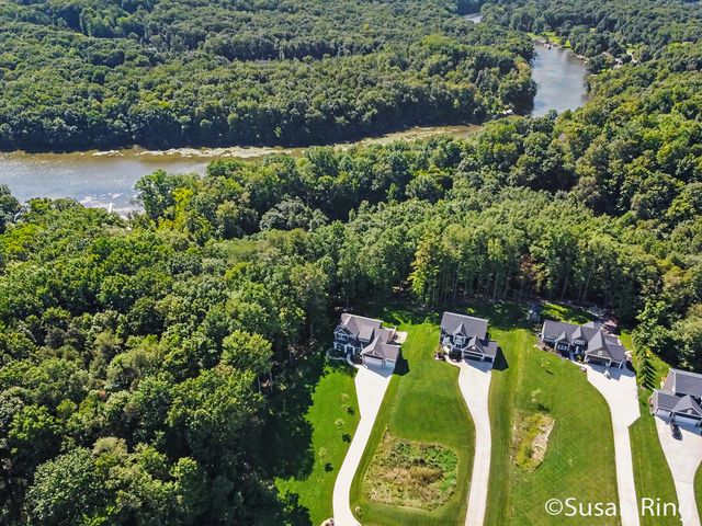 7290 Crossridge Drive SE, Grand Rapids, MI 49512
