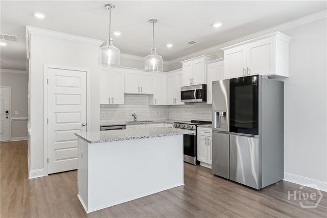 82 Stafford Loop, Richmond Hill, GA 31324