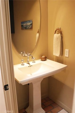 16451 Wimbledon, Huntington Beach, CA 92649