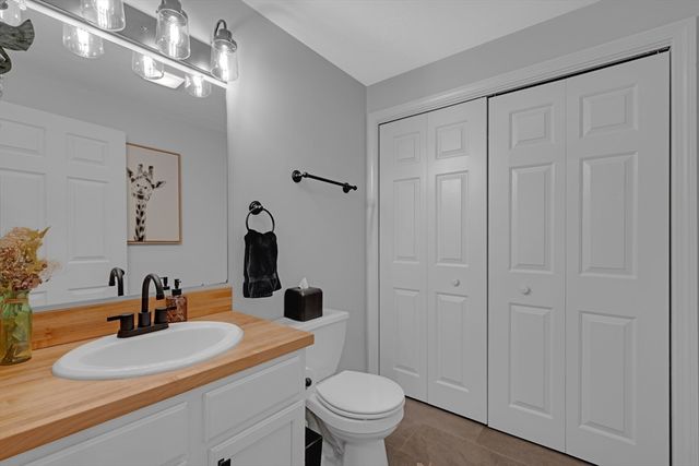 29 Coldspring Dr D, Sutton, MA 01590
